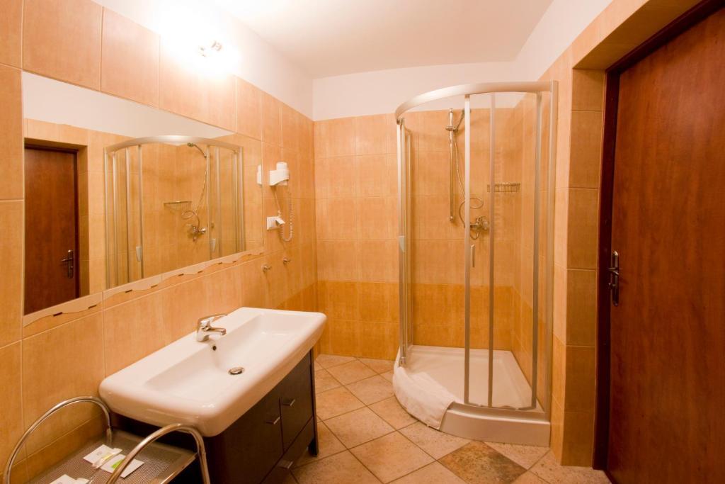 ביילסקו-ביאלה Hotel Stara Szmergielnia חדר תמונה
